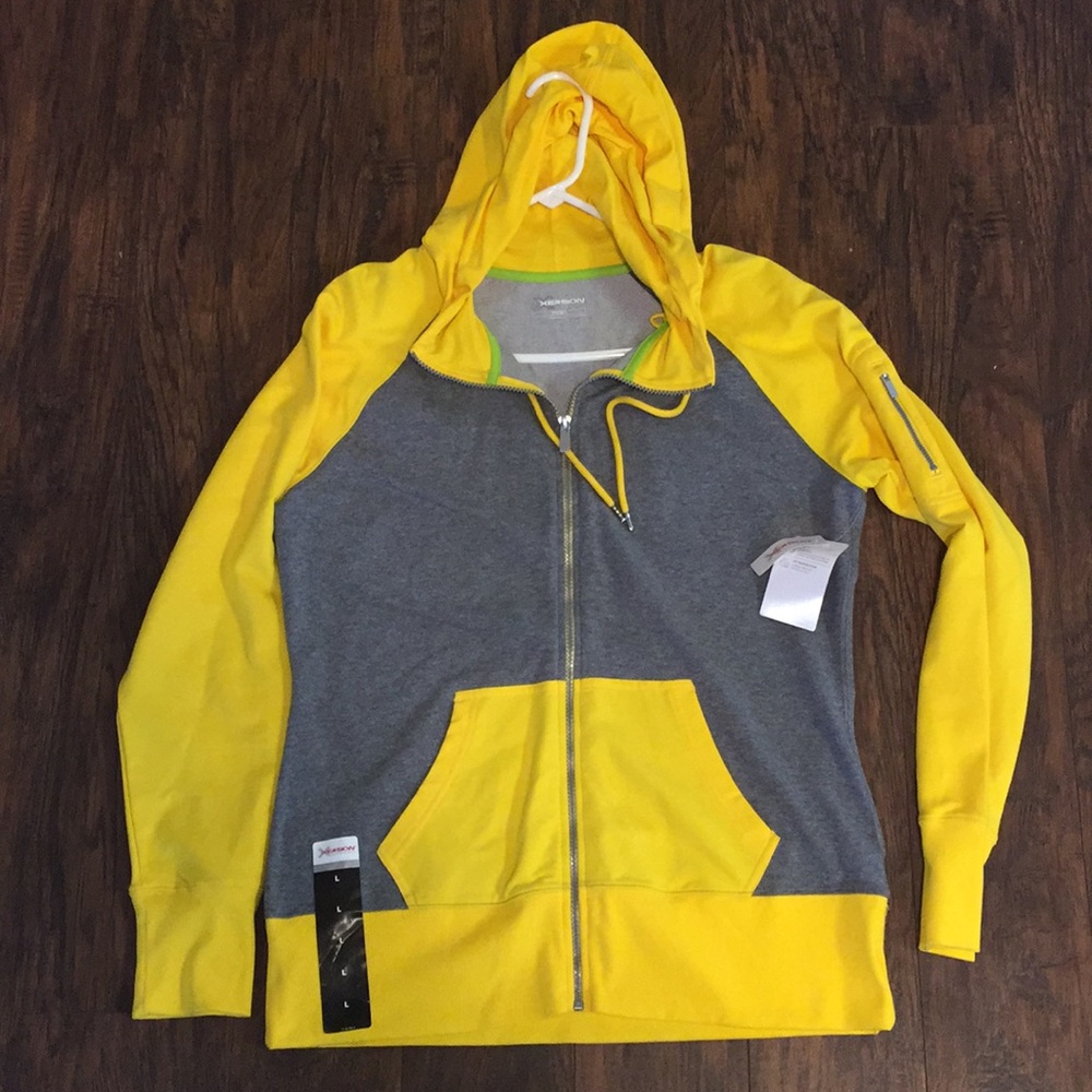 NWT zip up hoodie jacket